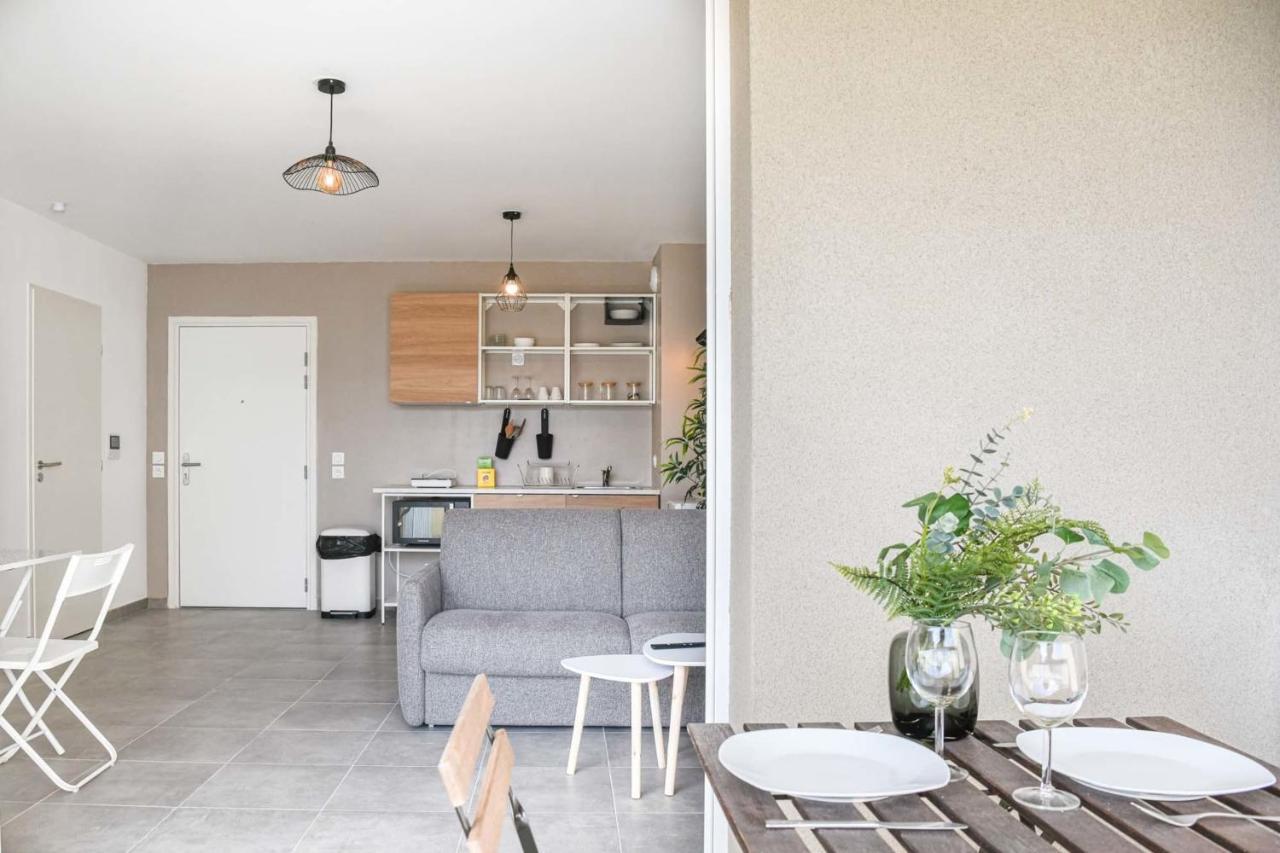 Appart Avec Terrasse Et Parking A 2 Min Du Metro Marsella Exterior foto