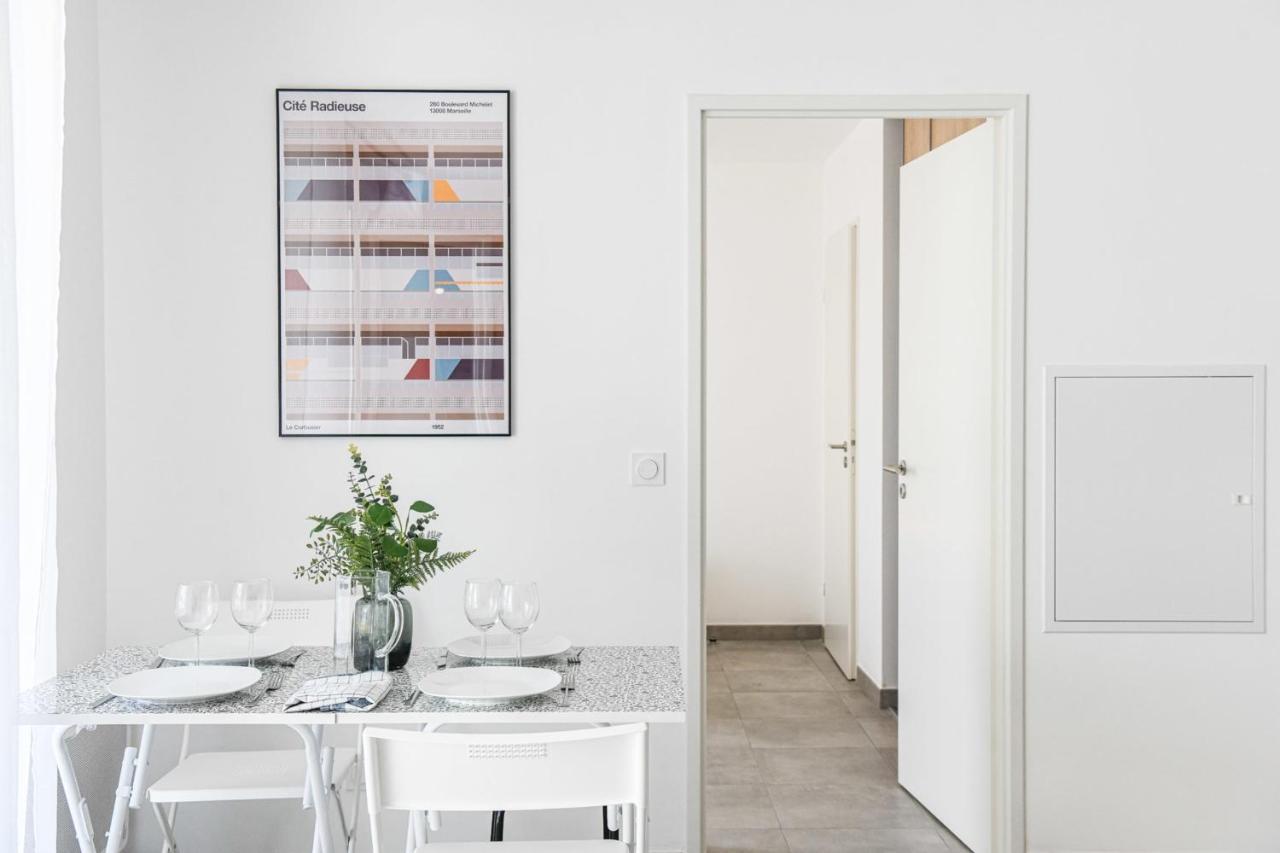 Appart Avec Terrasse Et Parking A 2 Min Du Metro Marsella Exterior foto