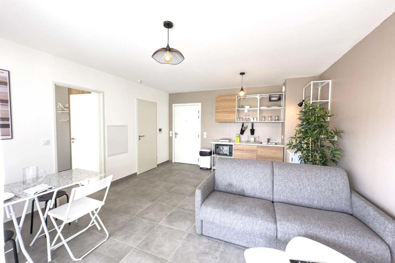 Appart Avec Terrasse Et Parking A 2 Min Du Metro Marsella Exterior foto